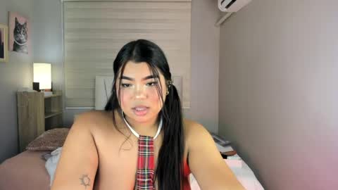 shelsy online show from April 22, 2:52 am