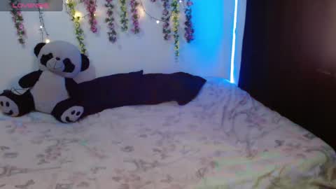 Shenna online show from September 17, 8:23 pm