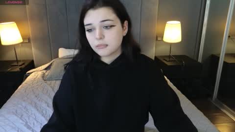 sheri_belton online show from December 18, 9:43 pm