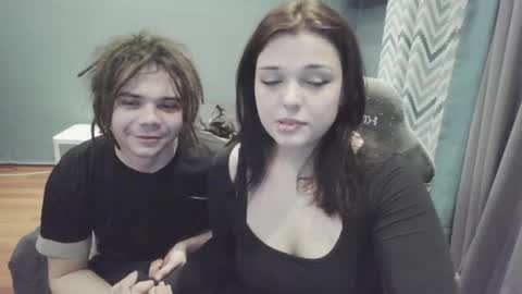 sheril_belton online show from November 9, 4:10 pm