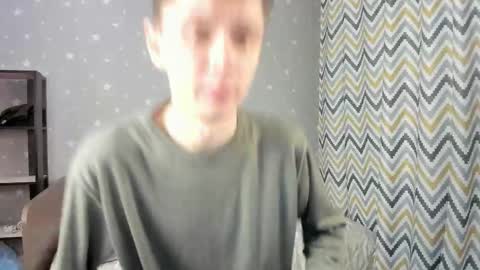 Max online show from November 22, 3:54 pm