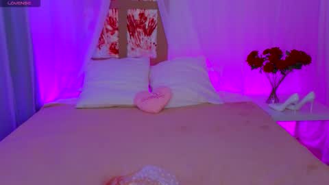 Snapshot of sherry_sandra chatting on October 25, 11:42 am Sherry online show from October 25, 11:42 am