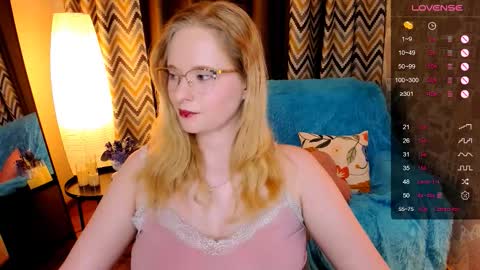 Hello guys my name is Aemilia online show from November 23, 8:45 am