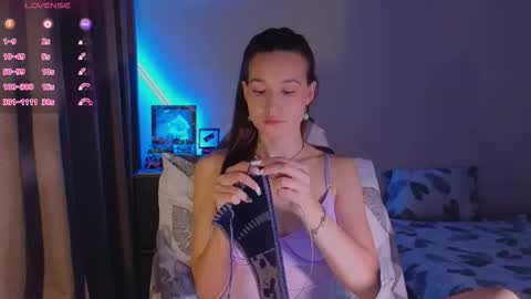 Sheyli online show from November 9, 1:47 pm