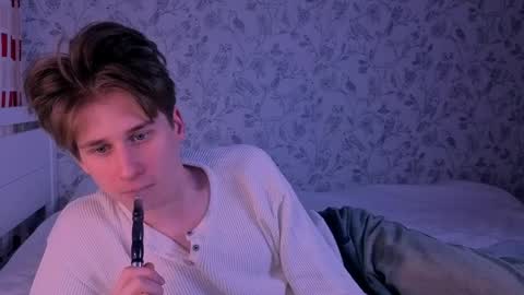 Nenedent online show from March 31, 1:17 am