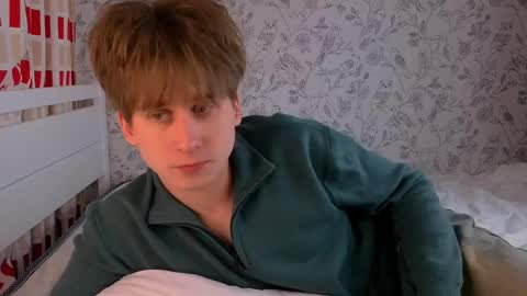 Nenedent online show from April 3, 10:28 pm