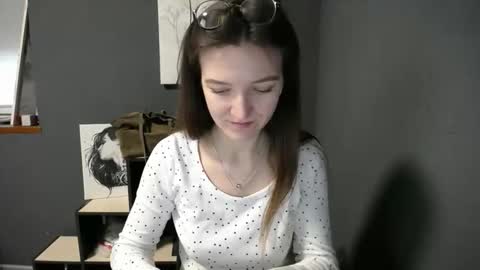 Jesica online show from March 10, 7:02 am