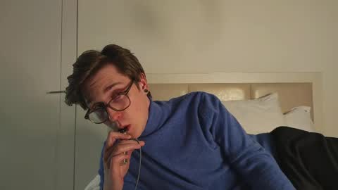 Matthew online show from April 15, 7:58 pm