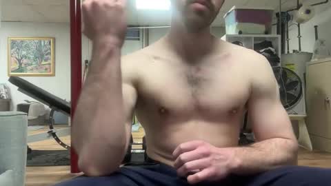 shirtlesshunk15 online show from March 27, 8:54 pm