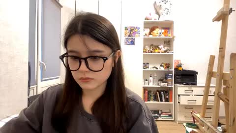 Marie online show from March 25, 2:35 pm