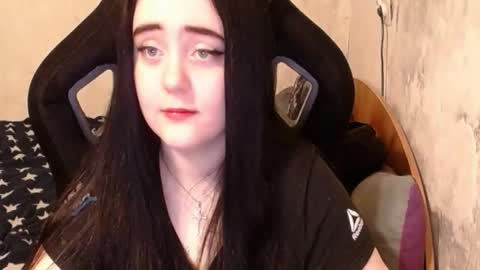 Snapshot of show_for_you chatting on January 20, 2:03 pm show_for_you online show from January 20, 2:03 pm