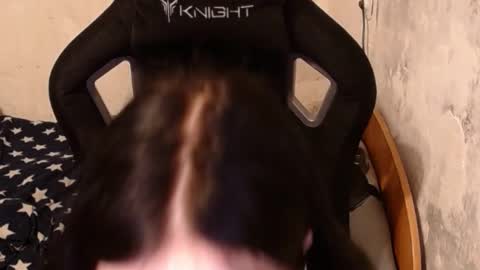 Snapshot of show_for_you chatting on December 10, 6:49 pm show_for_you online show from December 10, 6:49 pm