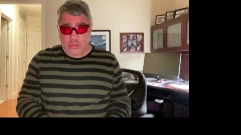 Chicago Guy online show from April 7, 3:19 am