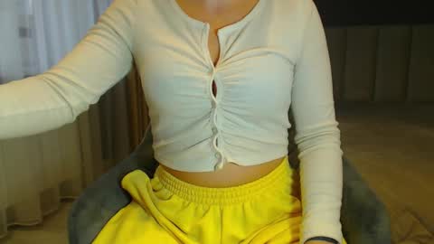 shy_26 online show from October 22, 9:23 am