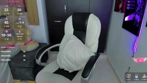 Nahomy online show from February 3, 6:22 am