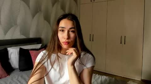 Mika online show from April 20, 2:14 am