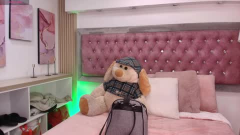 cherry online show from April 10, 1:16 pm