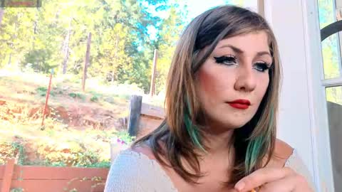 Snapshot of shy_college_girl chatting on September 12, 6:21 pm Aurora Wolfe Shy College Girl Top 16 of all OF Creators online show from September 12, 6:21 pm