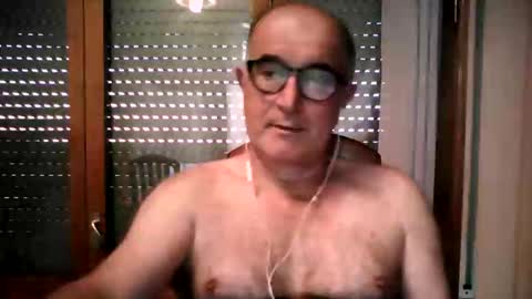shymmy10 online show from June 7, 4:17 am