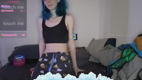 Hippie online show from March 18, 8:15 pm