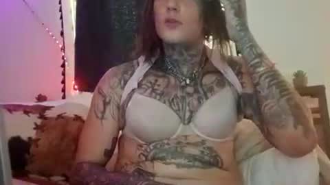 HungGirl online show from August 5, 10:40 pm