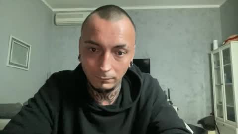 sidvicious23cm online show from March 18, 9:53 pm