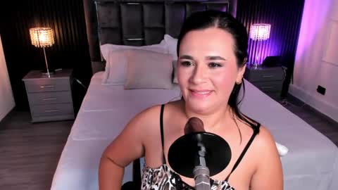 Siena Rosewood online show from April 24, 4:25 am