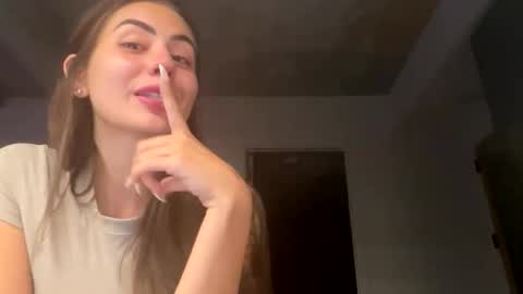 siennaavalee online show from May 13, 2:54 am