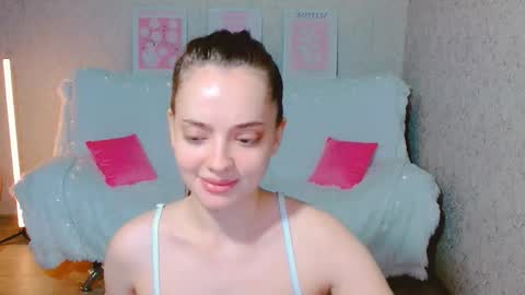 Sienna Mia online show from June 6, 6:14 pm
