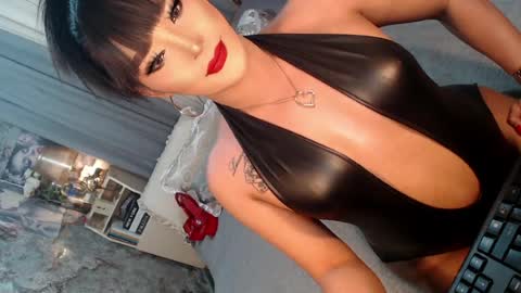 Sierrafina online show from April 15, 6:39 am