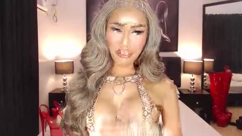 Jenny Hakenson online show from April 21, 8:05 pm
