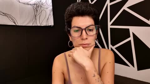 Silky Minx online show from June 3, 6:35 pm