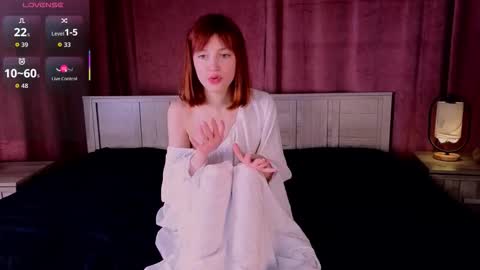 silly___woman online show from November 17, 1:46 pm