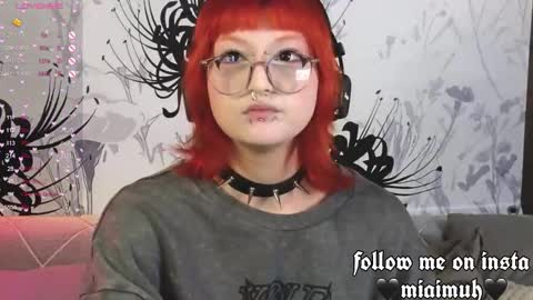 Mia online show from September 25, 8:05 pm