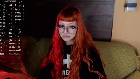 Mia online show from March 26, 10:48 pm