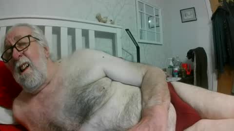 sillyoldman45221063 online show from July 27, 10:07 pm