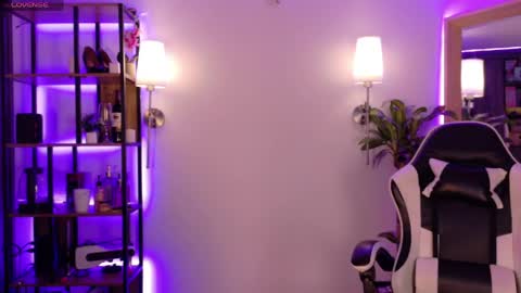 Silvana  online show from April 10, 8:13 pm