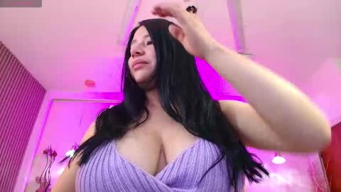 SIlvana  online show from December 5, 1:42 pm