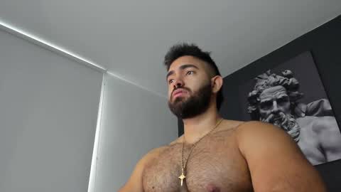 simon_leon01 online show from February 25, 1:21 pm