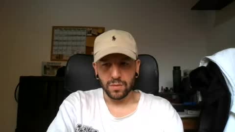 simonm777 online show from August 4, 12:34 pm