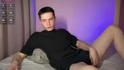 Simon online show from April 22, 8:27 pm