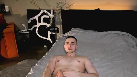 Simon online show from February 23, 10:34 pm