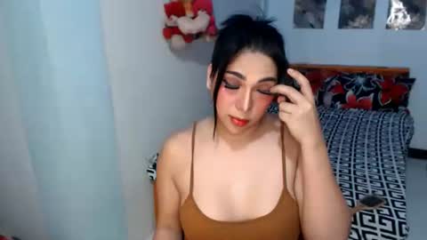 Snapshot of simplehellfire chatting on September 30, 5:23 pm LEILA online show from September 30, 5:23 pm