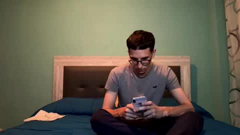simplyboy_ online show from April 30, 10:47 pm