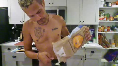 max online show from August 9, 2:43 am