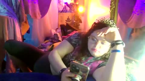 Siofra online show from September 22, 10:58 pm