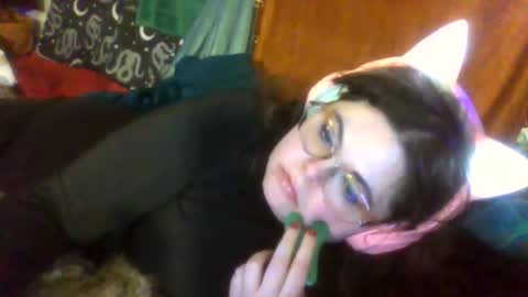 Siofra online show from December 1, 8:29 pm