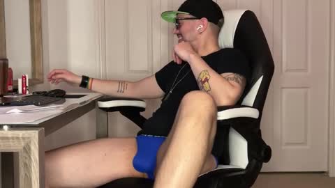 Sir Daddy McQween online show from January 11, 6:41 am