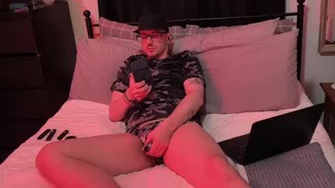 Sir Daddy McQween online show from May 9, 4:07 am