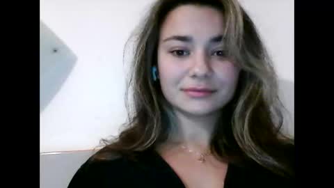 sirelvan online show from November 17, 9:50 pm